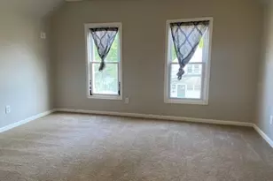 375 Lillian St, Akron, OH 44307 - Photo 7