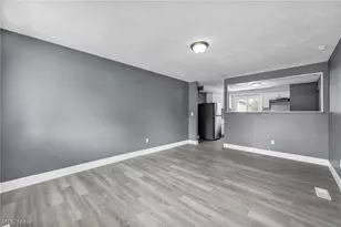 4613 Meadow Ln, Lorain, OH 44055 - Photo 11