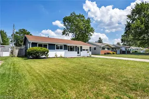 4613 Meadow Ln, Lorain, OH 44055 - Photo 5