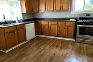 49 15th St NW, Barberton, OH 44203 - Photo 3