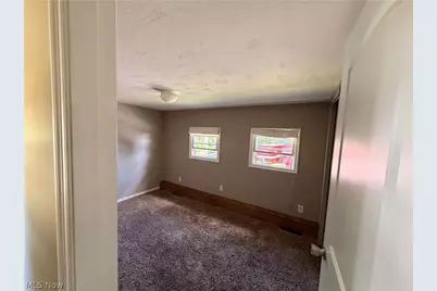 245 & 249 Henderson Street, Barnesville, OH 43713 - Photo 11