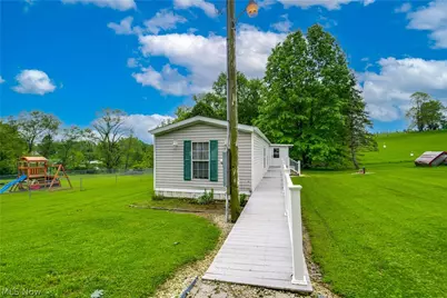 12710 Lisbon Street SE, Paris, OH 44669 - Photo 1
