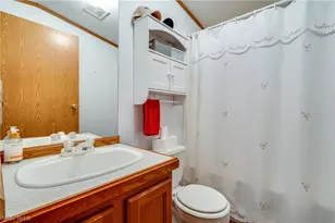 12710 Lisbon Street SE, Paris, OH 44669 - Photo 13