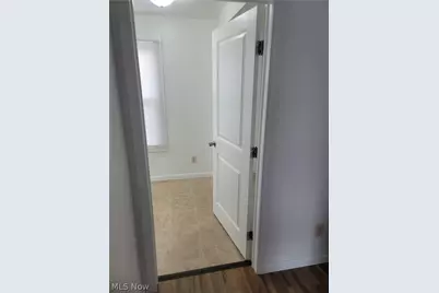 140 7th Street NW, Barberton, OH 44203 - Photo 15