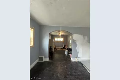 1853 Marks Avenue, Akron, OH 44305 - Photo 5