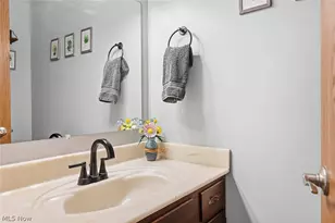 2303 18th St, Cuyahoga Falls, OH 44223 - Photo 23