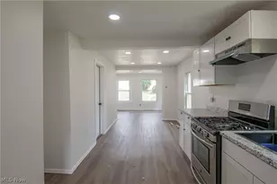817 Halter Ct NW, Canton, OH 44708 - Photo 5