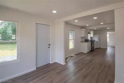 817 Halter Court NW, Canton, OH 44708 - Photo 9