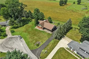 17654 Lois Way, Doylestown, OH 44230 - Photo 47