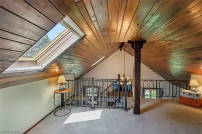17654 Lois Way, Doylestown, OH 44230 - Photo 5