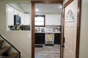 3135 Buttercup Ave, Coventry, OH 44319 - Photo 9