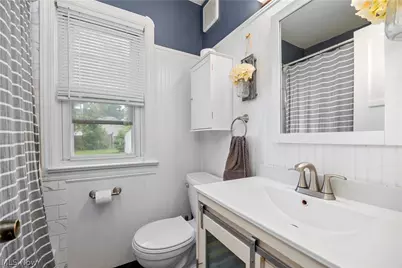 18318 Homeway Road, Loveland, OH 44135 - Photo 21