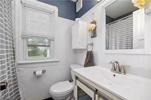 18318 Homeway Rd, Loveland, OH 44135 - Photo 21