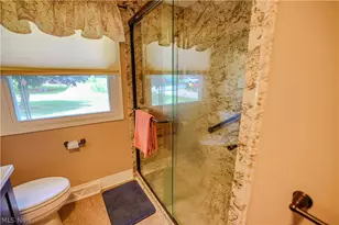 5244 Oakridge Dr, Louisville, OH 44641 - Photo 23