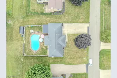 5244 Oakridge Drive, Louisville, OH 44641 - Photo 47