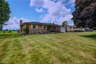 5244 Oakridge Dr, Louisville, OH 44641 - Photo 9