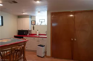 1349 Brookwood Dr, Mogadore, OH 44260 - Photo 39