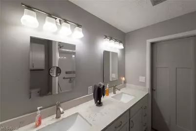 1349 Brookwood Drive, Mogadore, OH 44260 - Photo 17