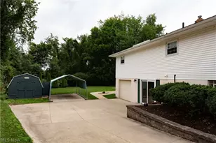 1349 Brookwood Dr, Mogadore, OH 44260 - Photo 45