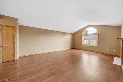 344 Greenbriar Drive, Ravenna, OH 44266 - Photo 5