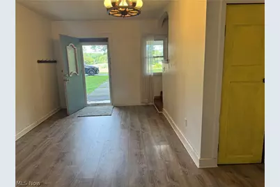 1530 Collier Road, Akron, OH 44320 - Photo 13