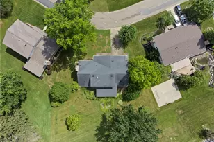 253 Harbel Dr, St Clairsville, OH 43950 - Photo 5