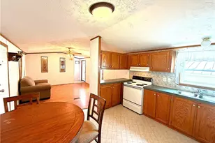 701 N Main St, Wellington, OH 44090 - Photo 7