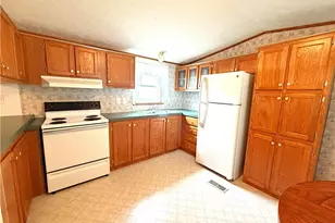701 N Main St, Wellington, OH 44090 - Photo 5