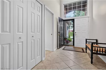 5242 Parkhurst Drive, Sheffield Village, OH 44054 - Photo 5