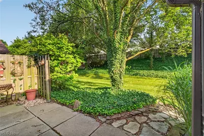 5242 Parkhurst Drive, Sheffield Village, OH 44054 - Photo 35