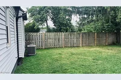 3742 Menlo Road, Huber Heights, OH 44120 - Photo 21