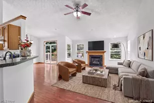8353 Almond Park Dr, Blacklick, OH 43004 - Photo 7