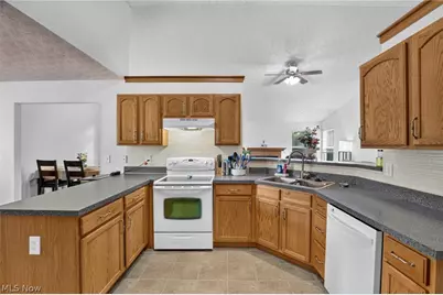 8353 Almond Park Drive, Blacklick, OH 43004 - Photo 19