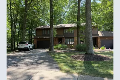 2174 Woodlawn Circle, Stow, OH 44224 - Photo 1