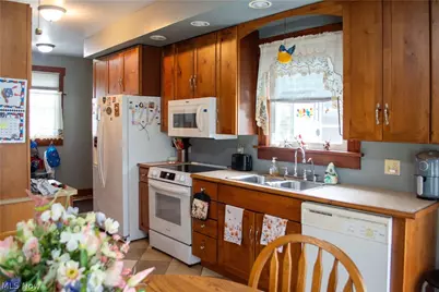 602 S Mill Street, Louisville, OH 44641 - Photo 11