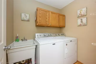 3176 Carie Hill Circle NW, Massillon, OH 44646 - Photo 13