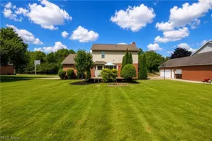 3176 Carie Hill Cir NW, Massillon, OH 44646 - Photo 3