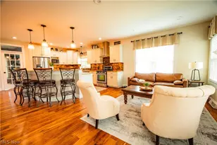 3318 Hampton Hall, Poland, OH 44514 - Photo 9