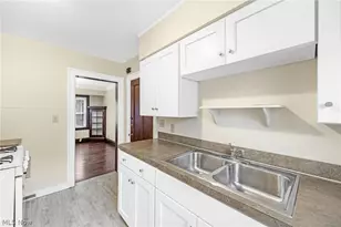 1583 Victoria Ave, Oakwood, OH 44107 - Photo 27