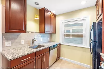 1583 Victoria Avenue, Oakwood, OH 44107 - Photo 9