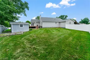 224 Misty Woods Ct, Struthers, OH 44471 - Photo 27