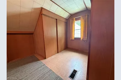 1021 W College Road, Alliance, OH 44601 - Photo 27