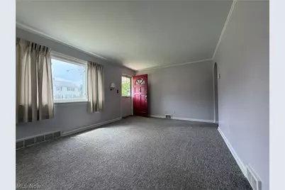 1021 W College Road, Alliance, OH 44601 - Photo 13