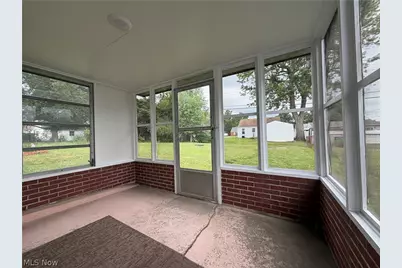 1021 W College Road, Alliance, OH 44601 - Photo 7
