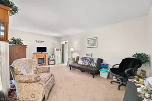 109 Monticello Cir, Elyria, OH 44035 - Photo 11
