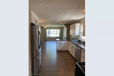 370 E 309th Street, Willowick, OH 44095 - Photo 5