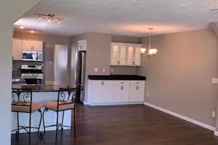 370 E 309th St, Willowick, OH 44095 - Photo 9