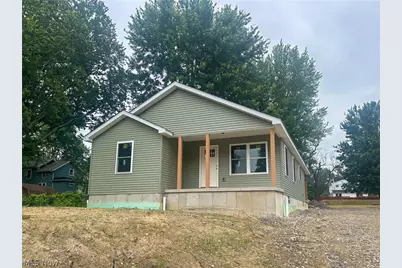 173 Hayward Avenue, Conneaut, OH 44030 - Photo 1