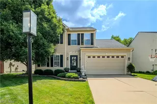 5409 Fountain Cir, North Ridgeville, OH 44039 - Photo 3