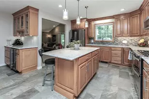 4511 Ranchwood Rd, Akron, OH 44333 - Photo 3